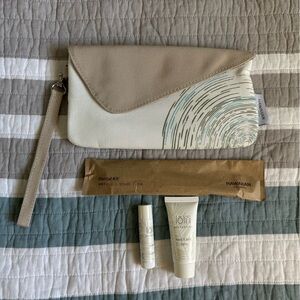 Hawaiian Airlines Business NoHo Home Wristlet Bag Loli’i Lip Balm Lotion Clutch